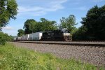 NS 1123 leads a freight East